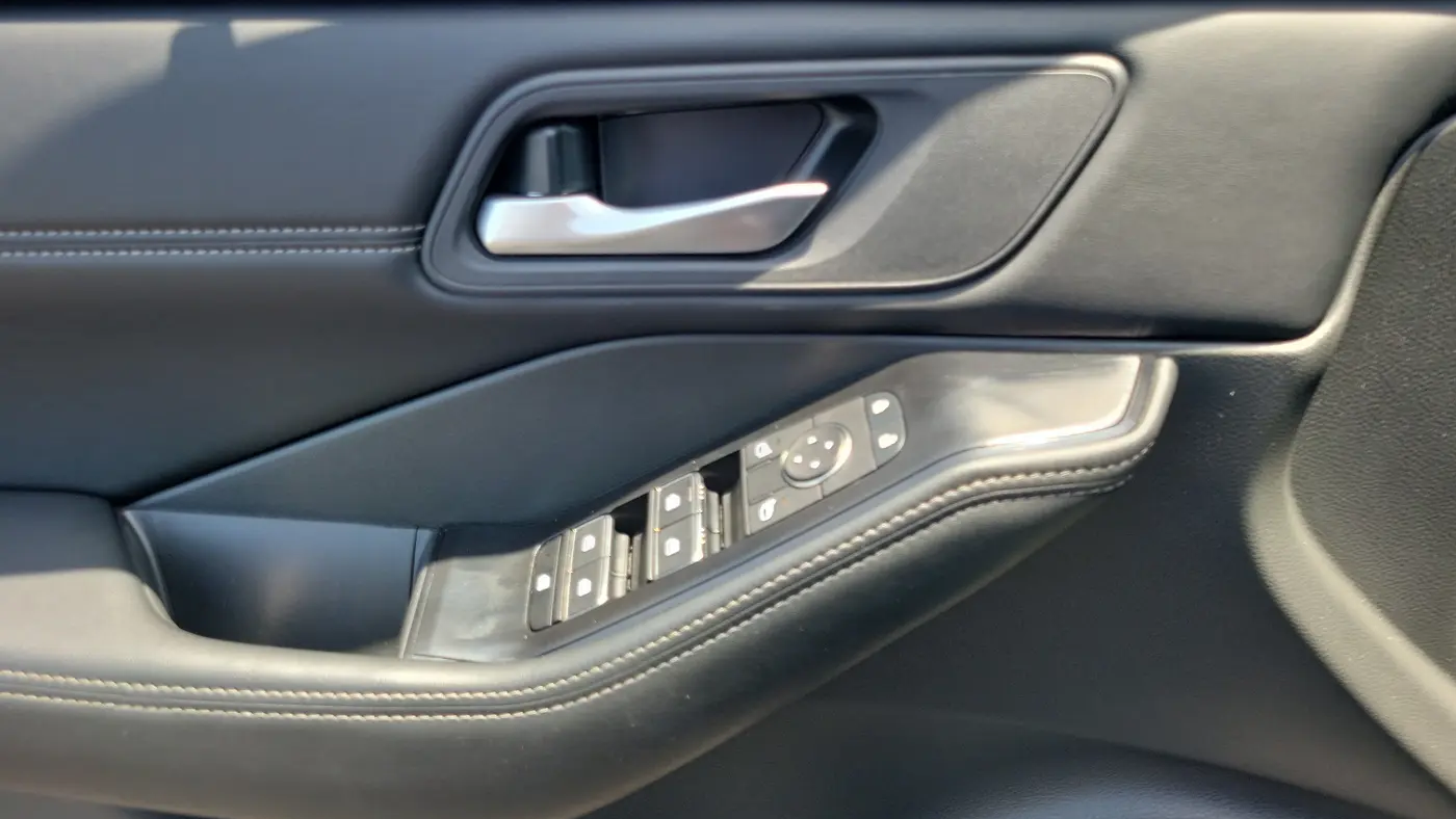 2026 Nissan Rogue SL