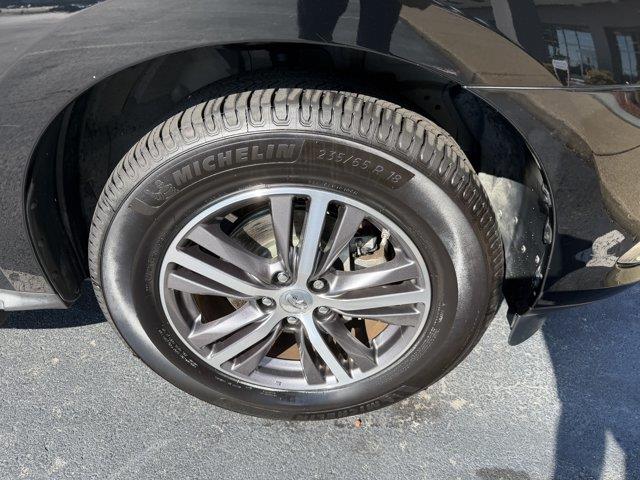 2017 INFINITI QX60 Base — photo 1 of 12