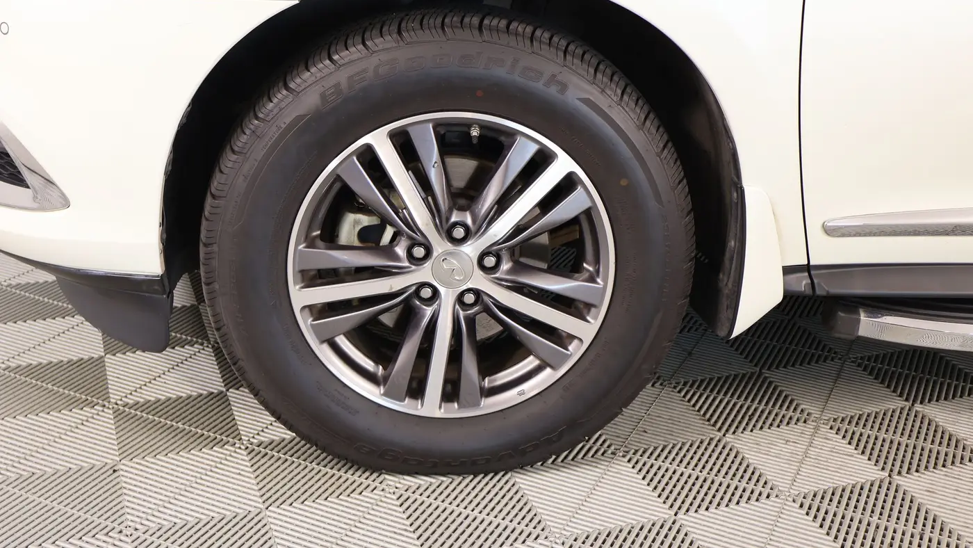 2017 INFINITI QX60 Base