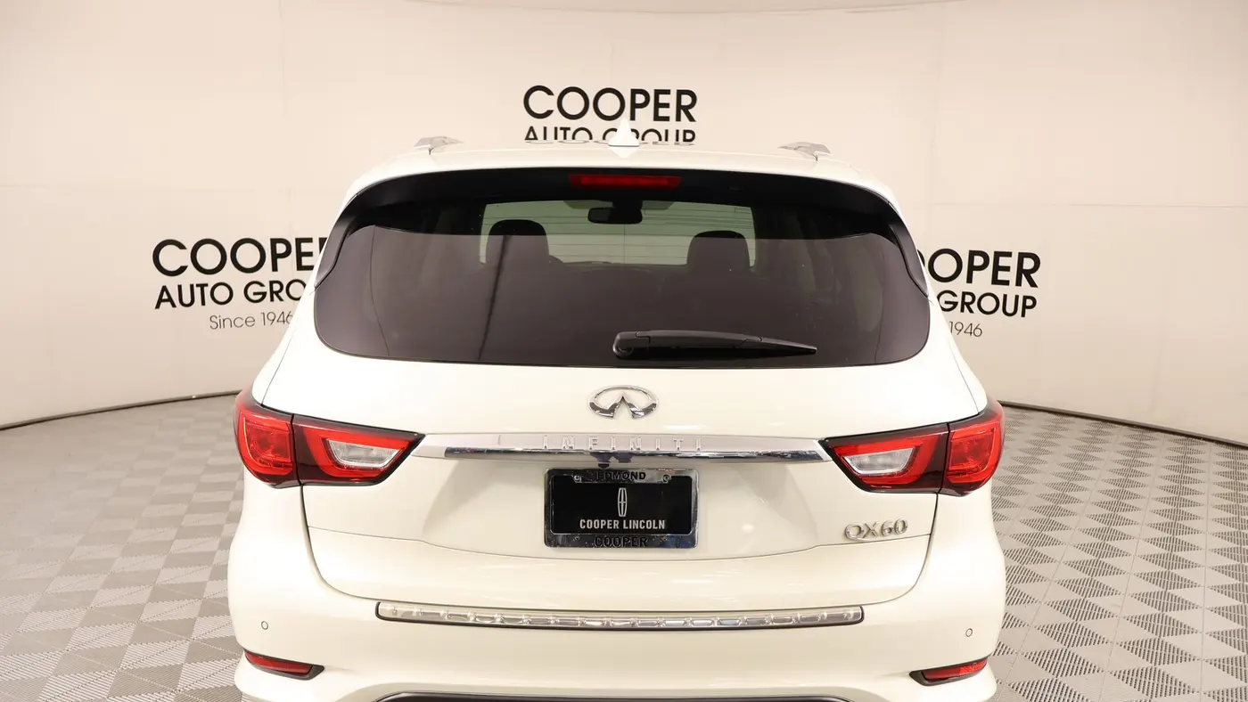 2017 INFINITI QX60 Base
