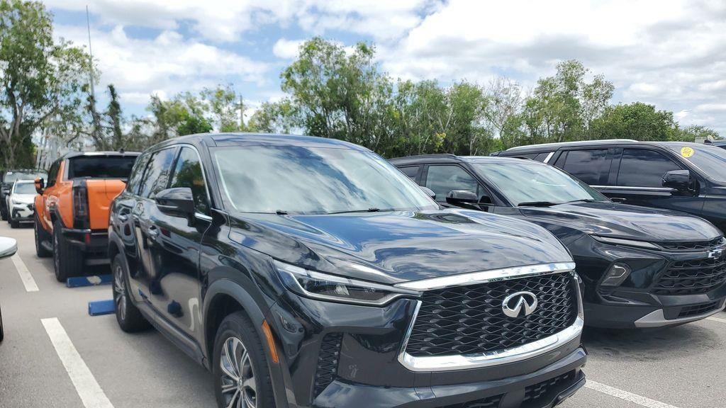 2023 INFINITI QX60 Pure