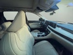 2023 QX60 Thumbnail 16