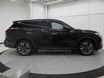 2023 QX60 Thumbnail 2