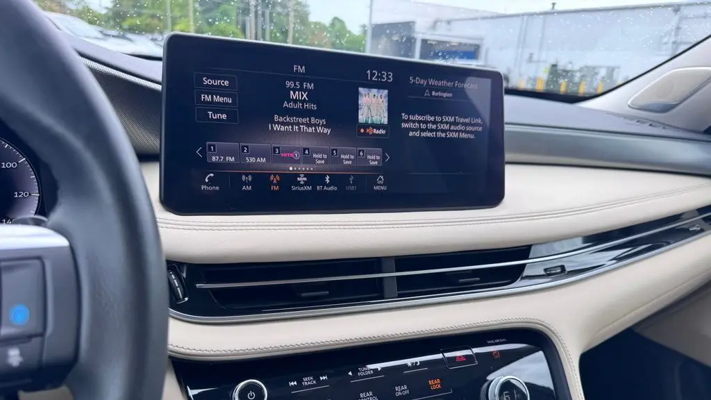 2023 INFINITI QX60 Luxe