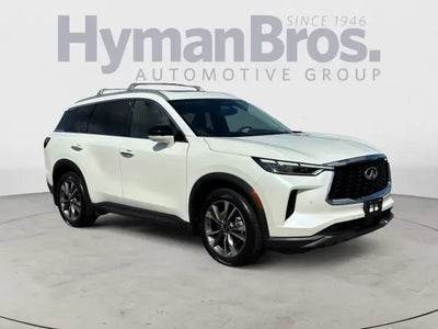Photo of a 2022 Infiniti QX60 AWD Luxe 4DR SUV for sale
