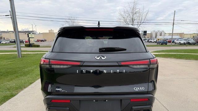 2024 INFINITI QX60 Luxe