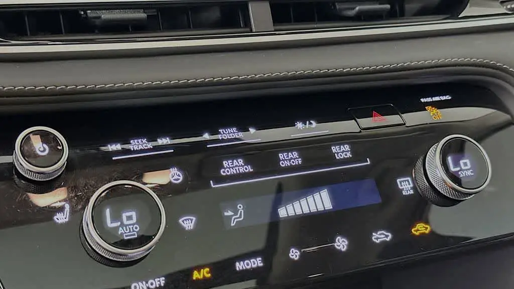 2024 INFINITI QX60 Luxe