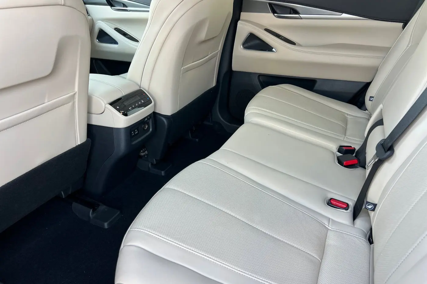 2022 INFINITI QX60 - $32,189