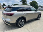 2023 QX60 Thumbnail 5