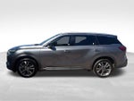 2023 QX60 Thumbnail 2
