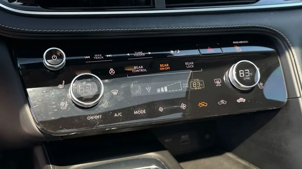 2023 INFINITI QX60 Sensory