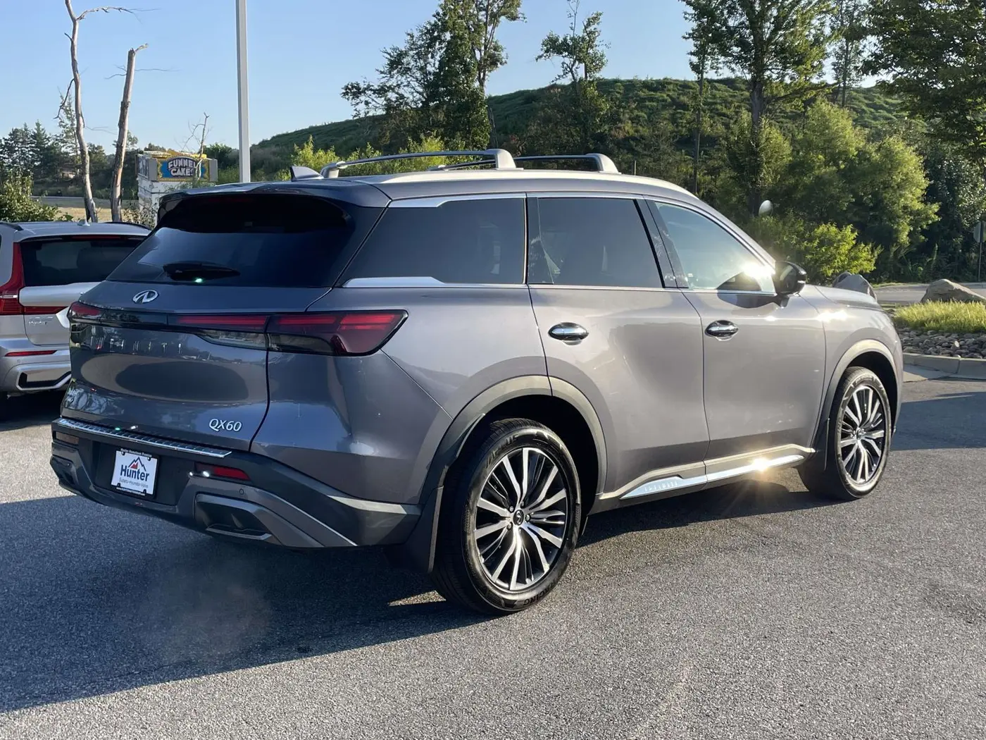 2023 INFINITI QX60 - $39,500
