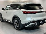 2023 QX60 Thumbnail 3