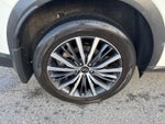 2023 QX60 Thumbnail 3