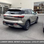 2022 QX60 Thumbnail 4