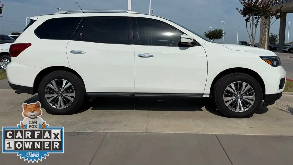 2020 Nissan Pathfinder S