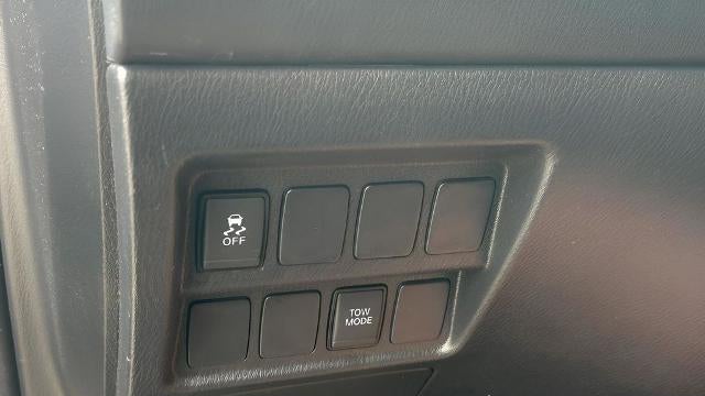 2020 Nissan Pathfinder S