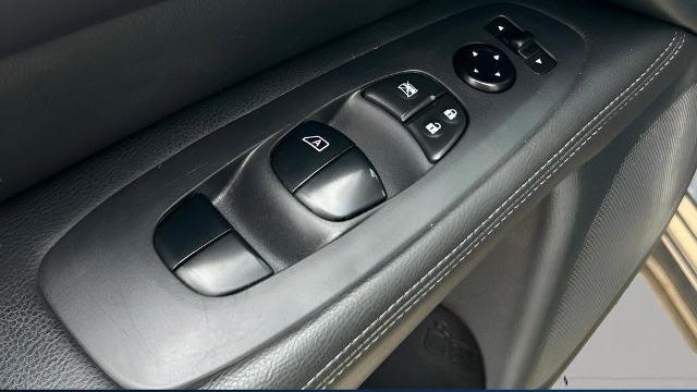 2020 Nissan Pathfinder S