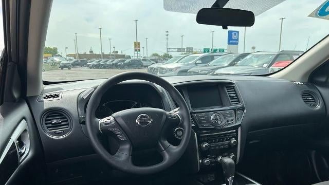 2020 Nissan Pathfinder S