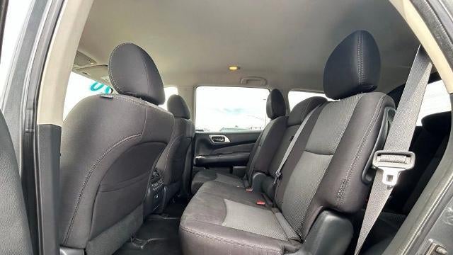 2020 Nissan Pathfinder S