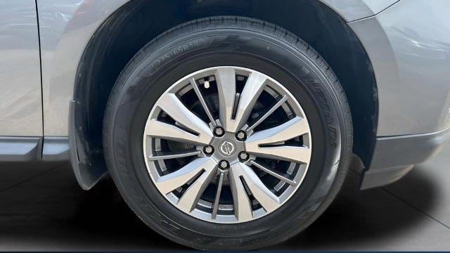 2020 Nissan Pathfinder S