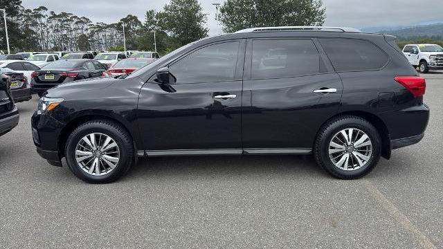 2020 Nissan Pathfinder S