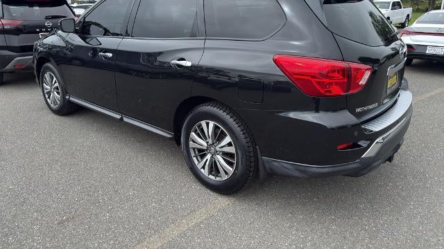 2020 Nissan Pathfinder S