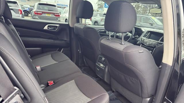 2020 Nissan Pathfinder S