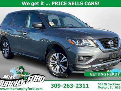 Photo of a 2020 Nissan Pathfinder S 4DR SUV for sale