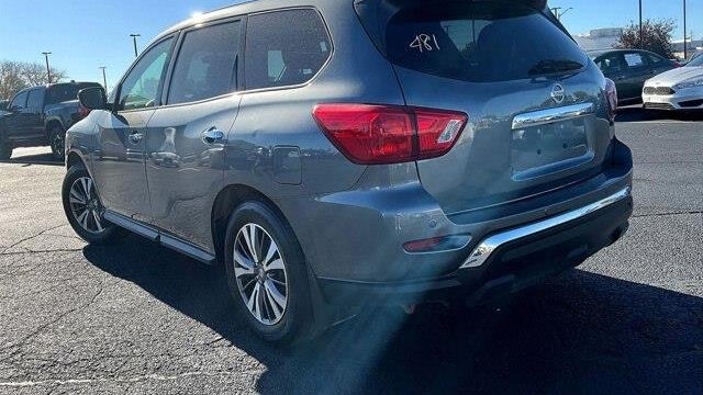 2020 Nissan Pathfinder S