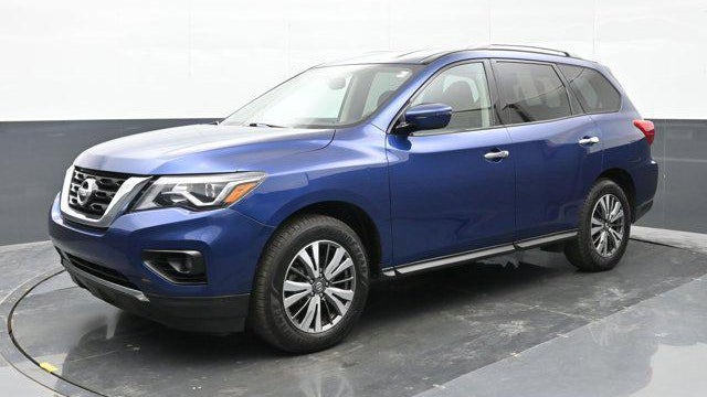 2020 Nissan Pathfinder SV
