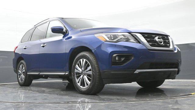2020 Nissan Pathfinder SV