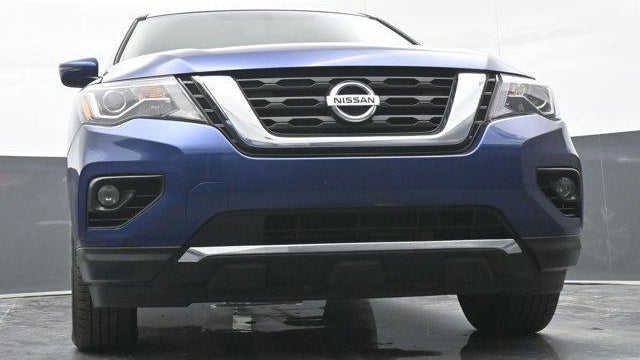 2020 Nissan Pathfinder SV