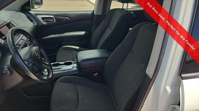 2020 Nissan Pathfinder SV