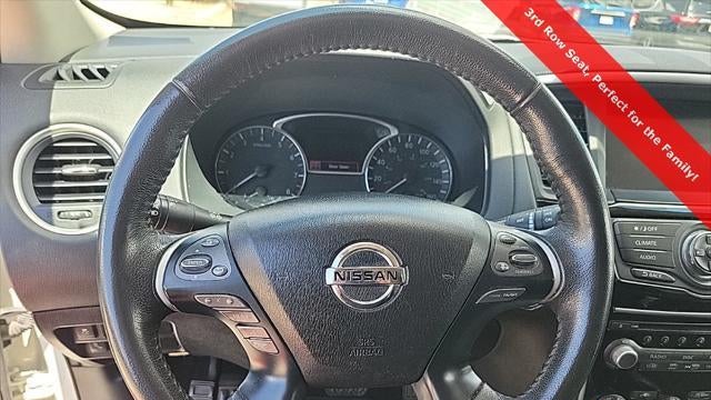 2020 Nissan Pathfinder SV
