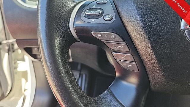 2020 Nissan Pathfinder SV