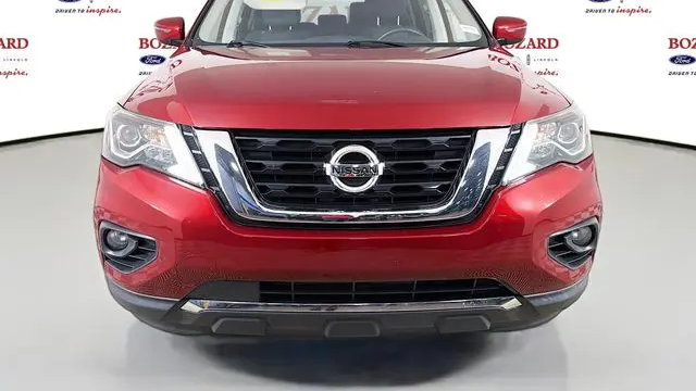 2020 Nissan Pathfinder SV