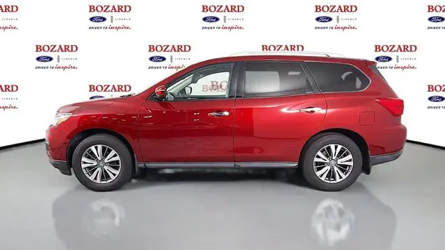 2020 Nissan Pathfinder SV
