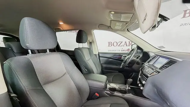 2020 Nissan Pathfinder SV