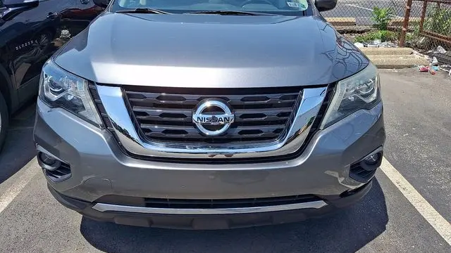2020 Nissan Pathfinder SV