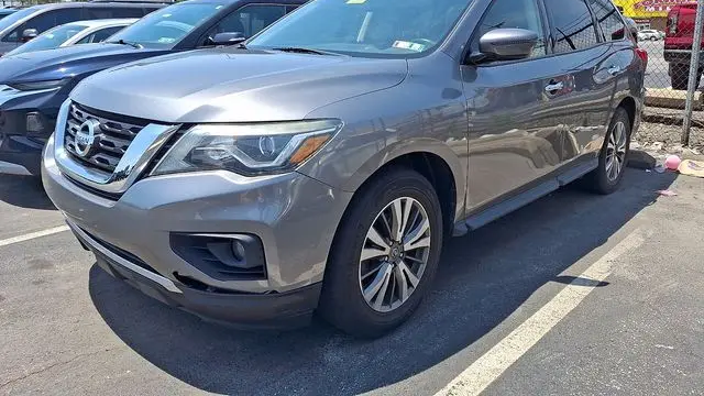 2020 Nissan Pathfinder SV