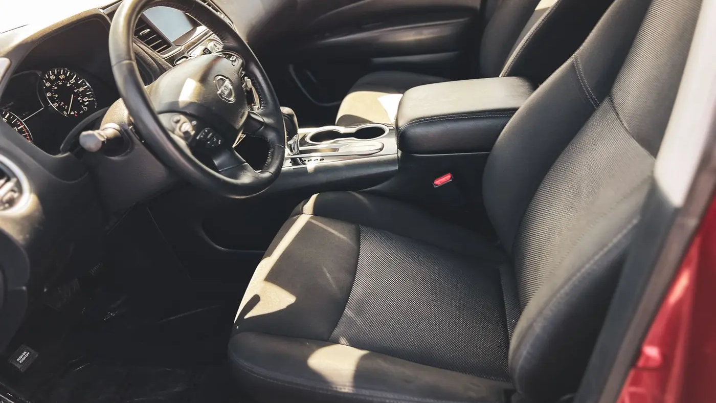 2020 Nissan Pathfinder SV