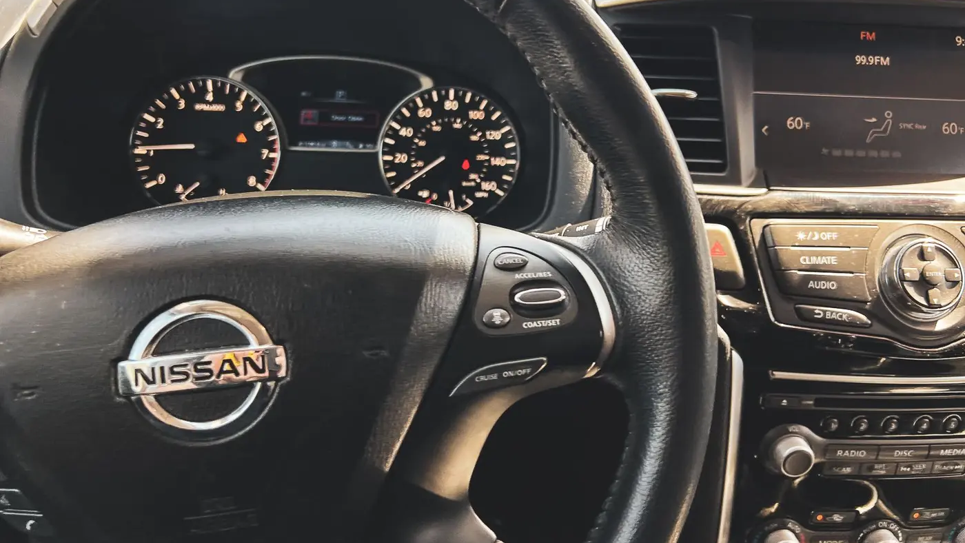 2020 Nissan Pathfinder SV