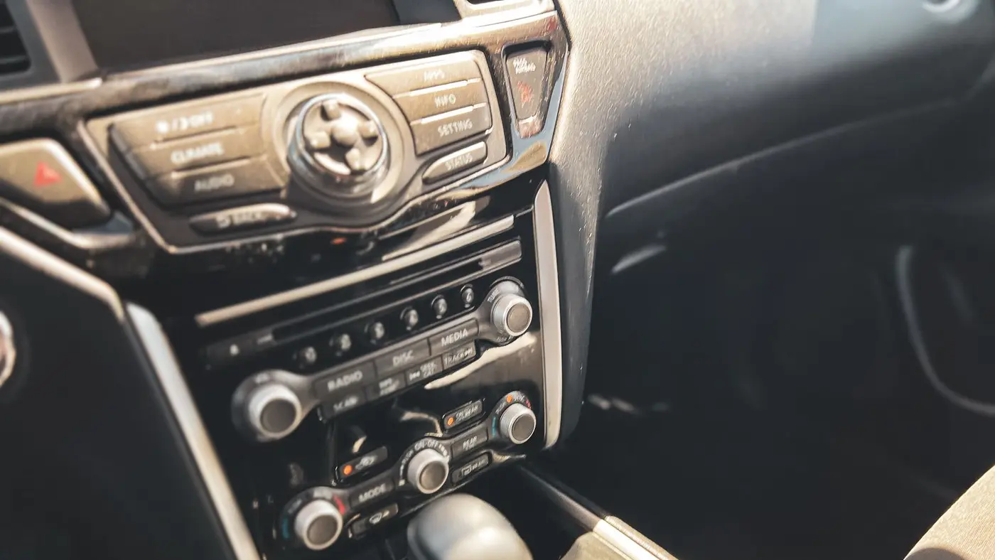 2020 Nissan Pathfinder SV