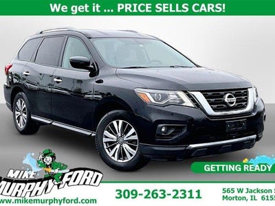 Photo of a 2020 Nissan Pathfinder SV 4DR SUV for sale
