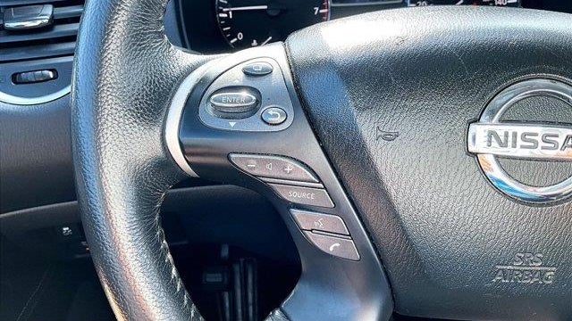 2020 Nissan Pathfinder SV