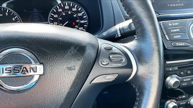 2020 Nissan Pathfinder SV