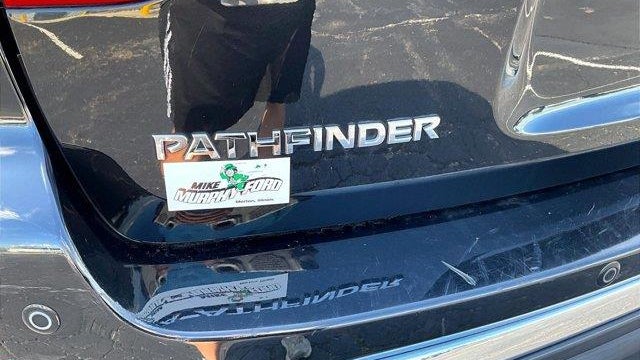 2020 Nissan Pathfinder SV