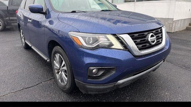 2020 Nissan Pathfinder SV