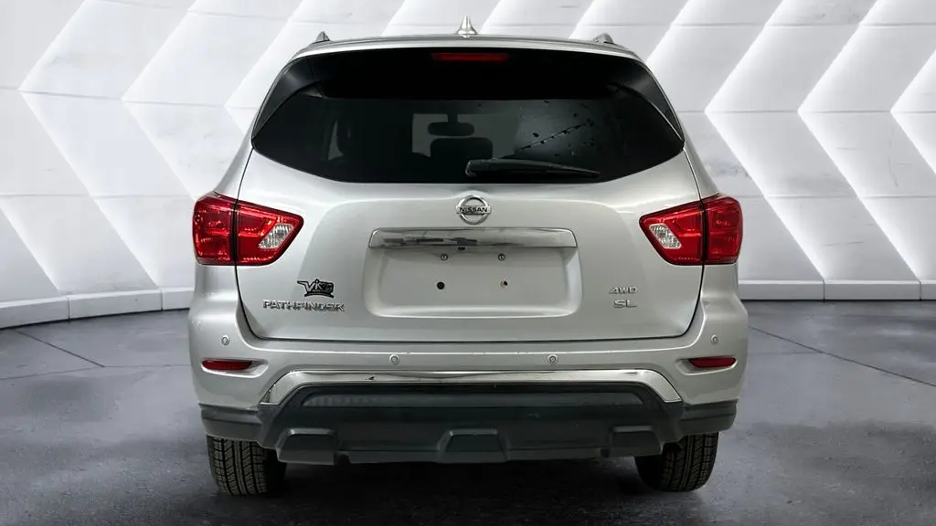 2020 Nissan Pathfinder SL